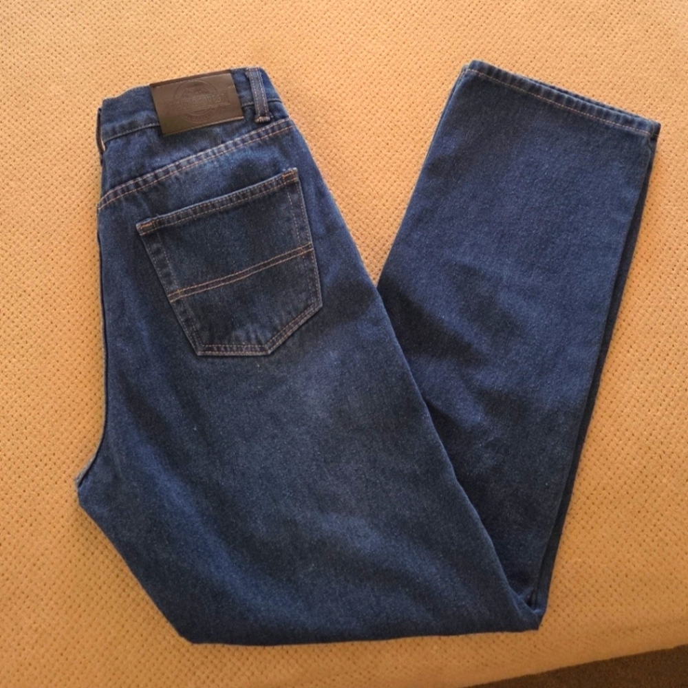 Field & Forest Men's 33x32 Dark Stonewash Relaxed Fit Denim Jean Preowned
